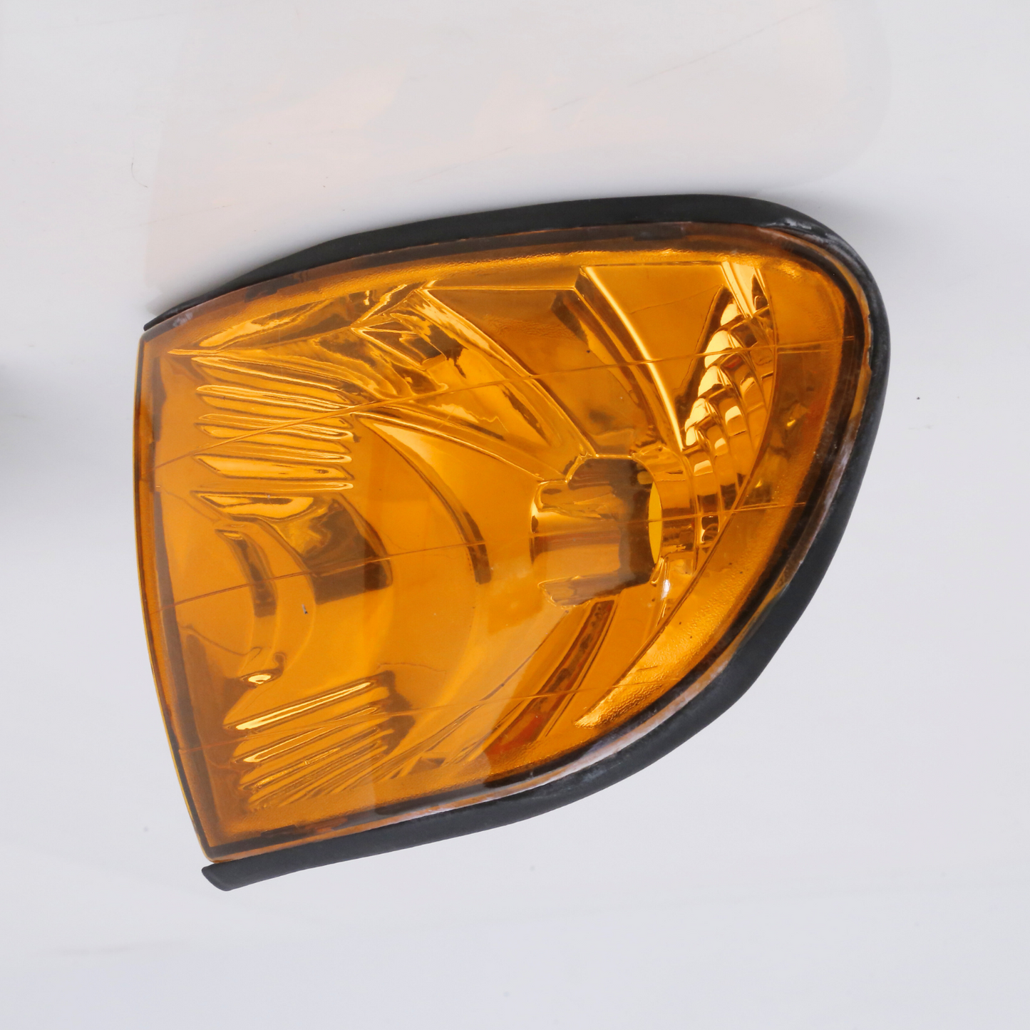 Turn Signal Right Crystal Yellow for BMW E38 1994-1998 A0381209R