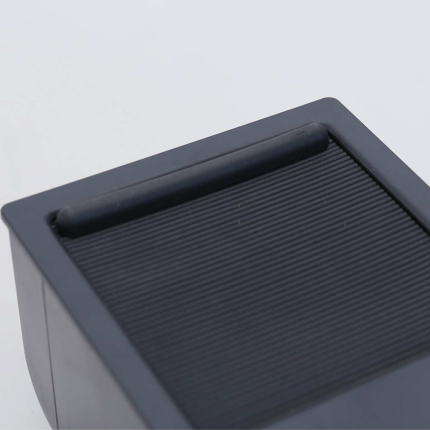 Center Console Storing Partition for BMW 5 Series E39 1995-2003 51168159698