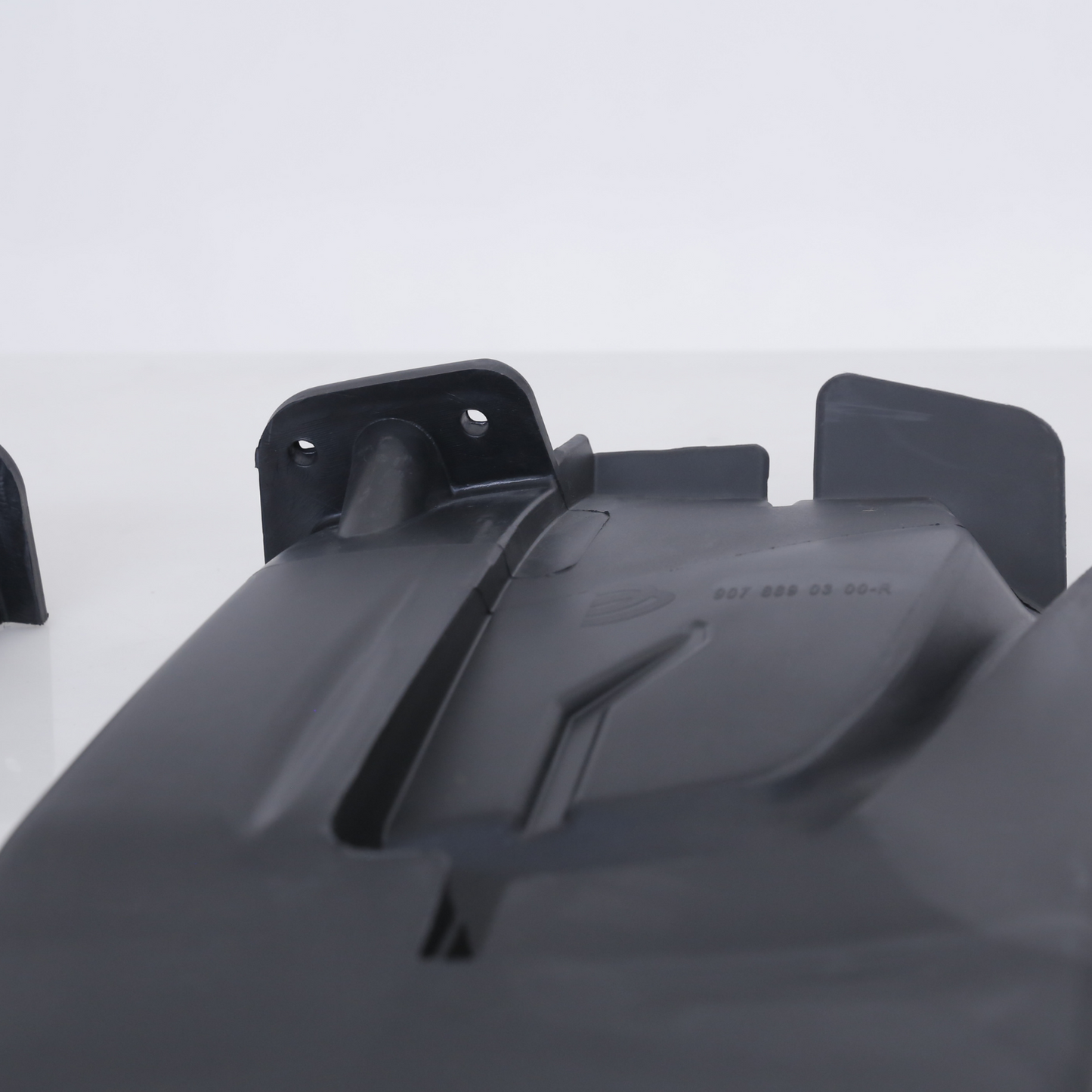 Rear Mudguard Splash Left Right Set for Mercedes Sprinter A9078890300 9078890200