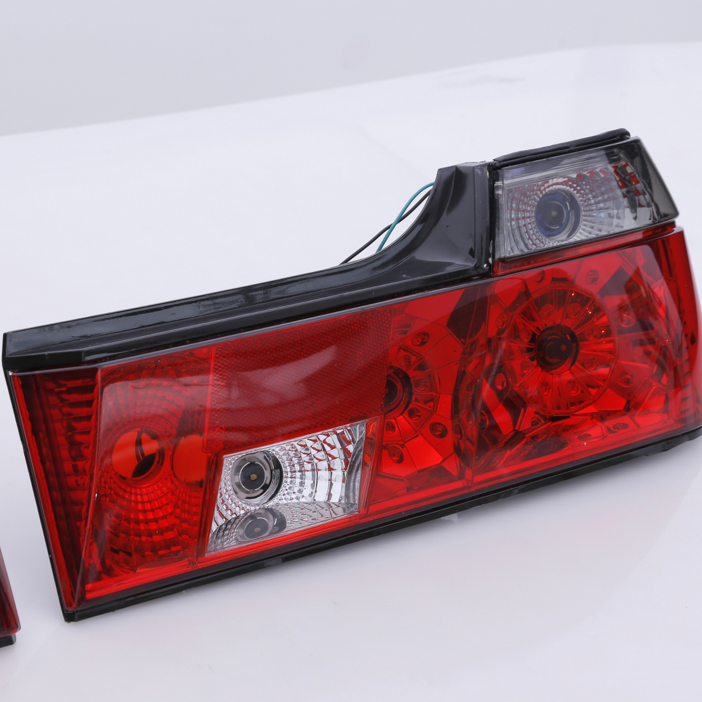 Rear Tail Light Left Right Set Crystal Smoke for BMW E32 1986-94 A0321303