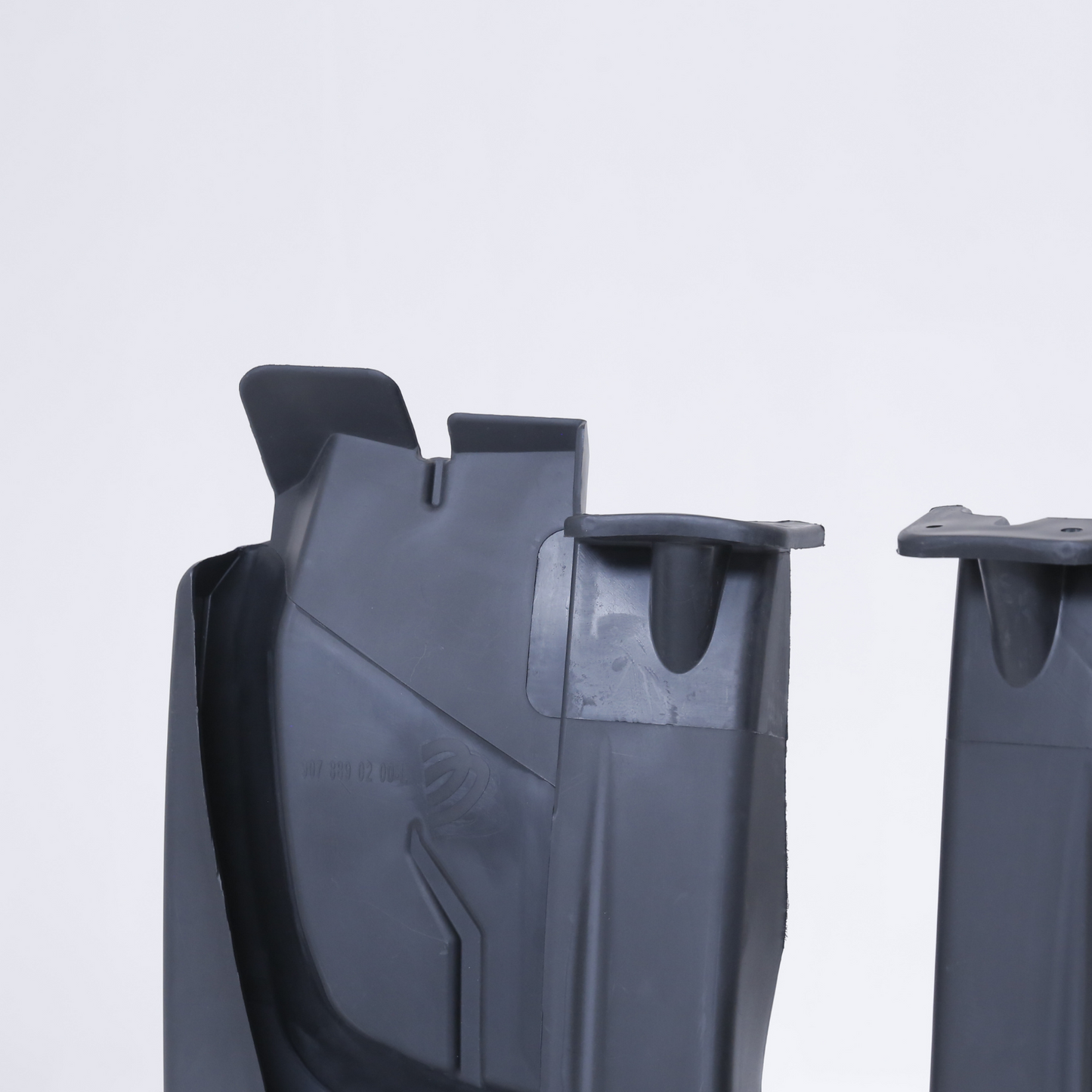 Rear Mudguard Splash Left Right Set for Mercedes Sprinter A9078890300 9078890200