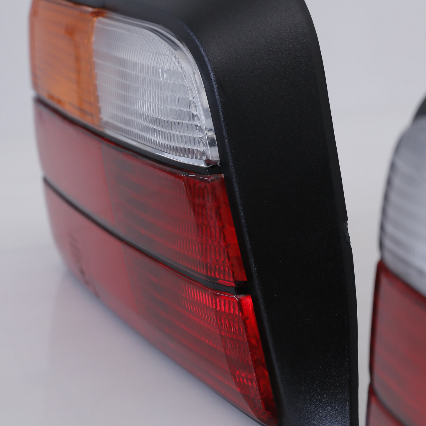 Rear Tail Light Left Right Set for BMW E36 Sedan 63211387361 63211387362