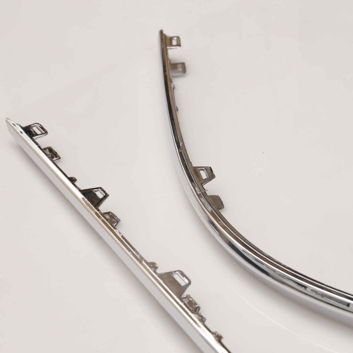 Rear Bumper Chrome Trim Strip for Volkswagen Passat B6 2006–2011 Left + Right
