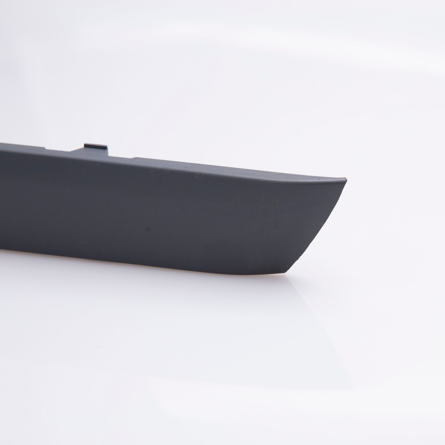 Bumper Trim Molding Rear for 2005-2008 BMW E65 Left- Right 2pcs 7 Series