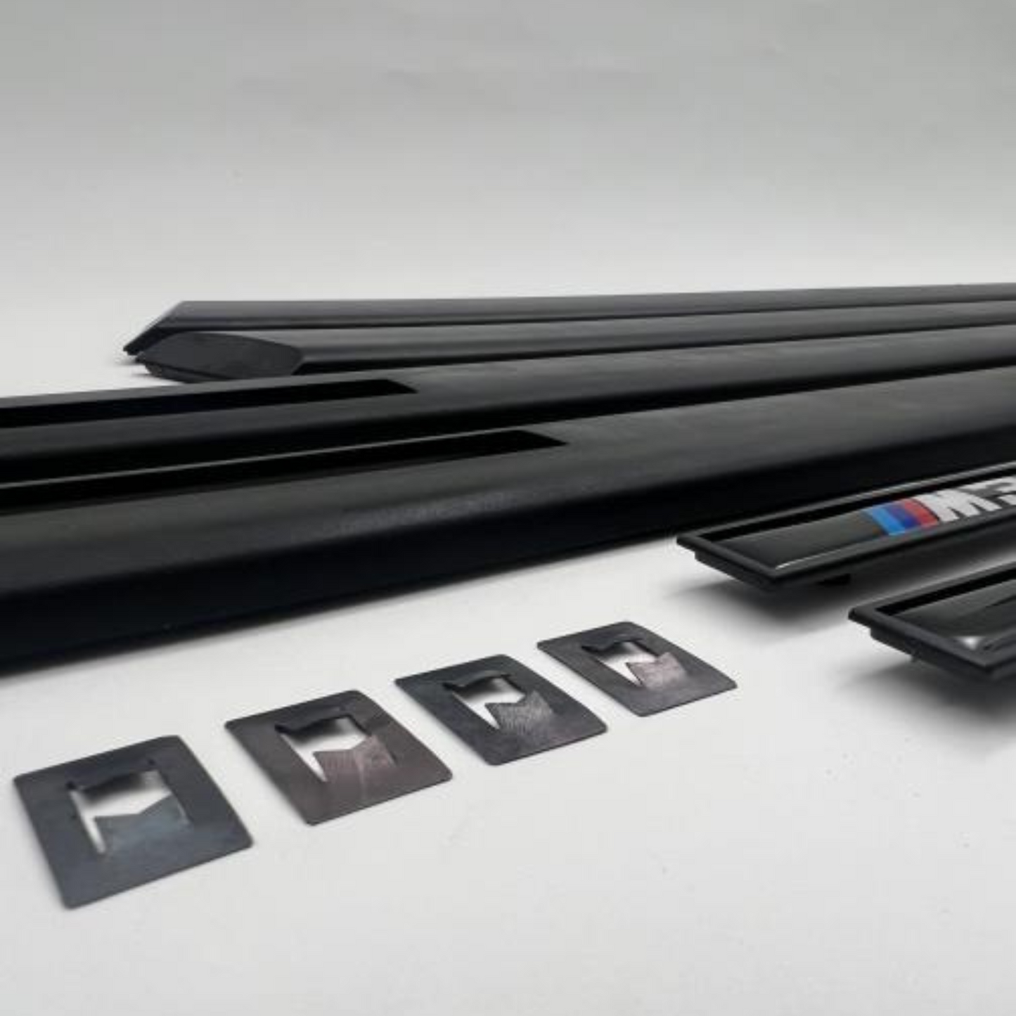 Body Side Moulding Trims for BMW E36 Touring 1995-1999 M Style Set 6pcs Clips