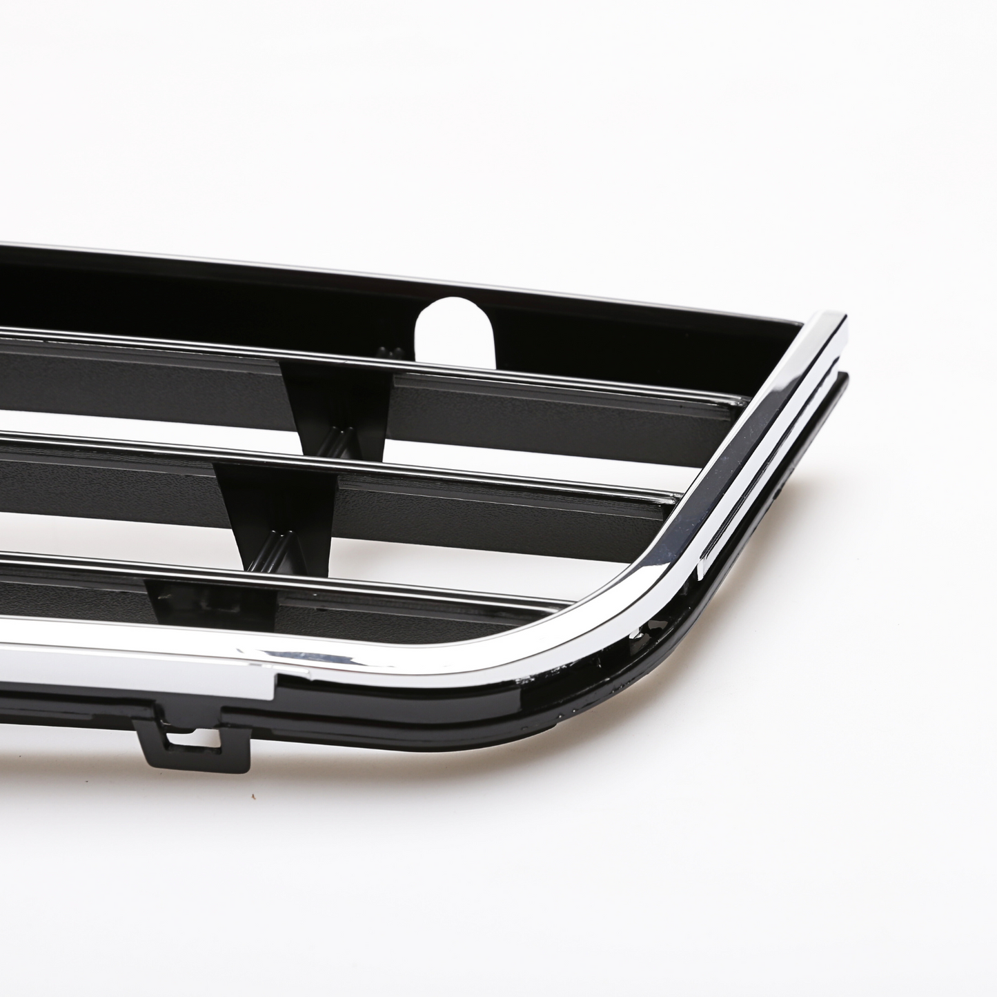 Volkswagen Passat 2005-2010 Front Grille with Chrome Details VW Lower Grille