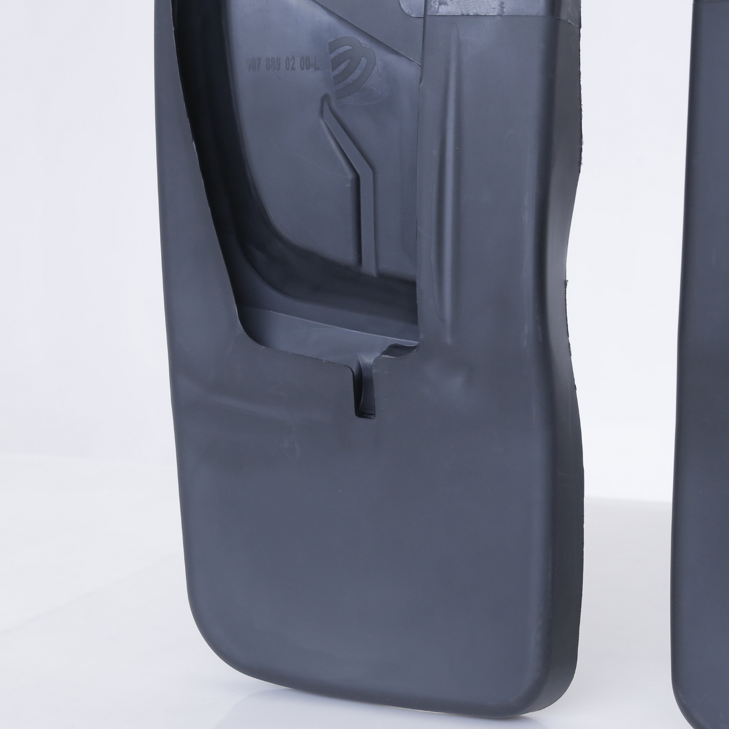Rear Mudguard Splash Left Right Set for Mercedes Sprinter A9078890300 9078890200