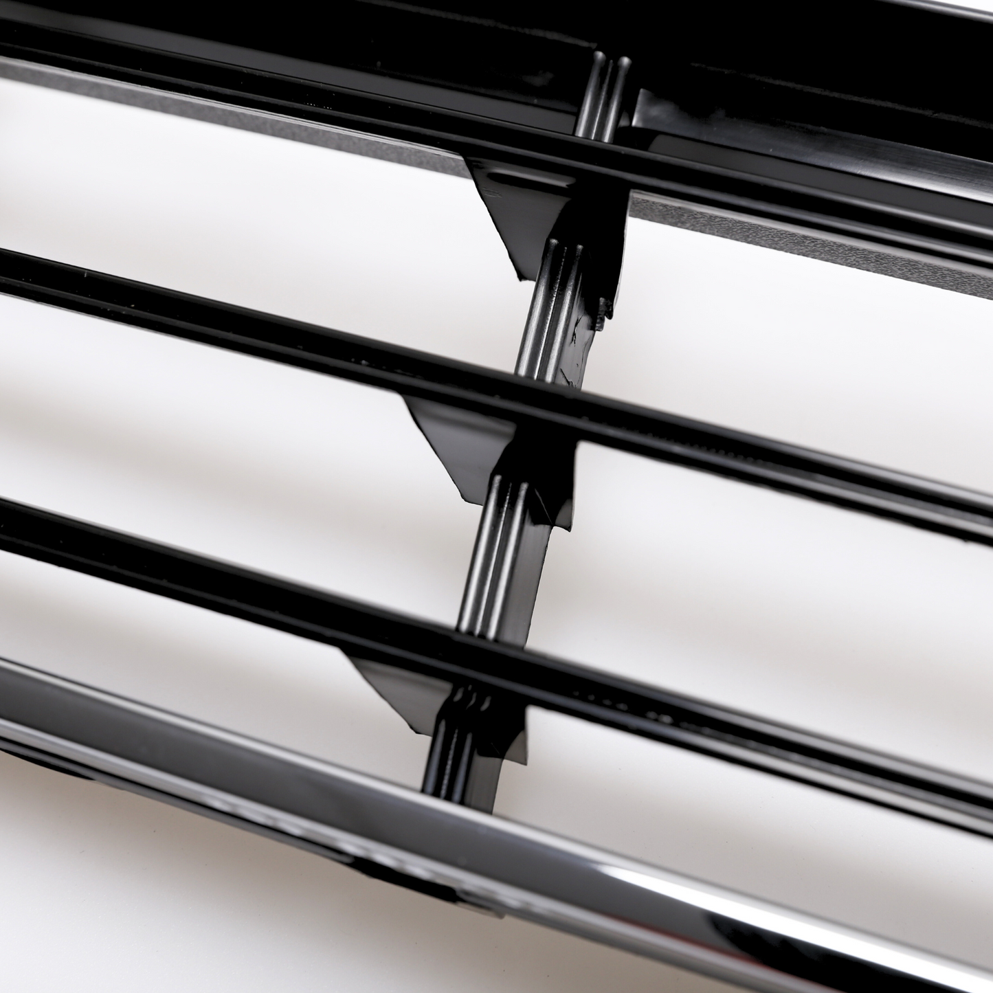 Volkswagen Passat 2005-2010 Front Grille with Chrome Details VW Lower Grille