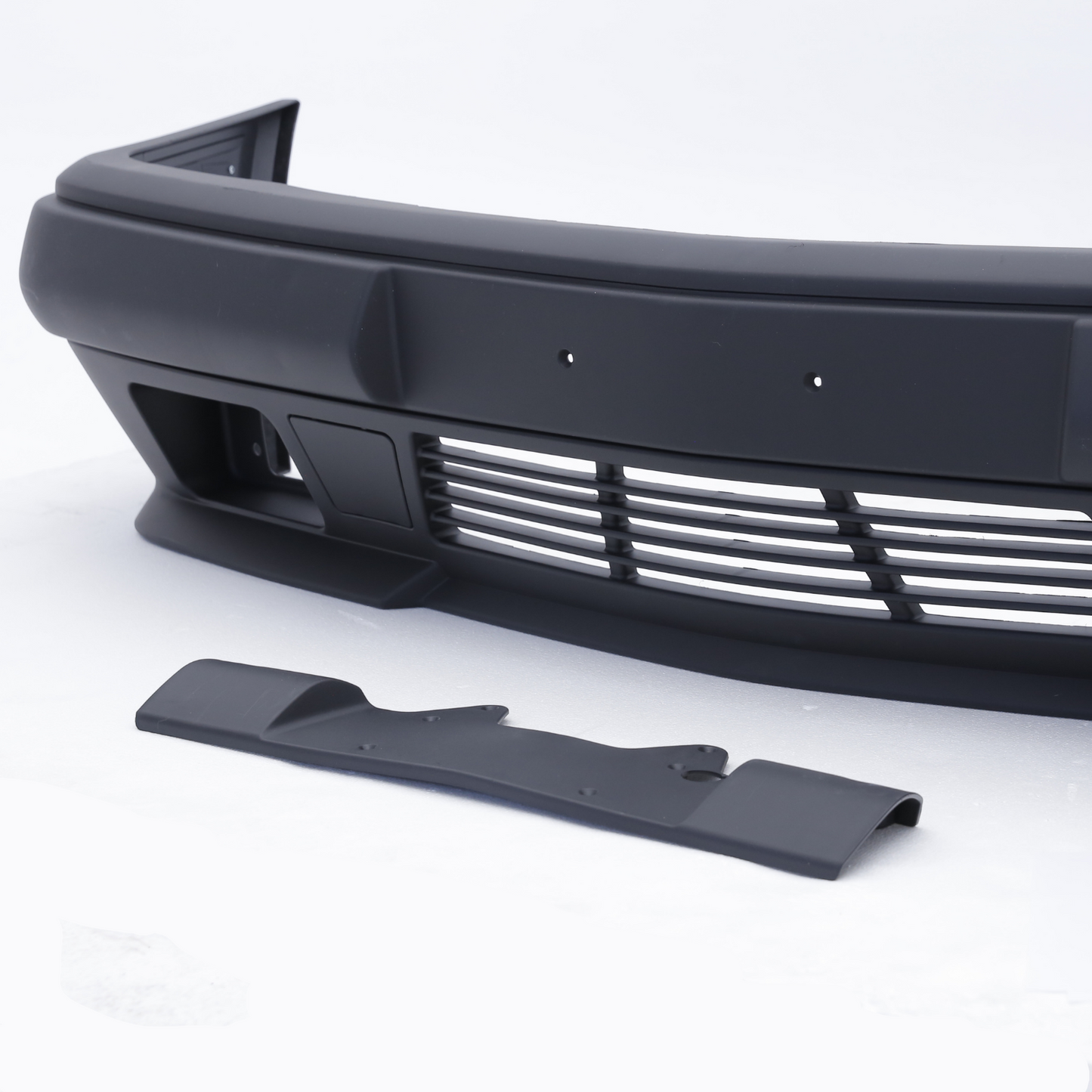 Body Kit for W124 Style Front Rear Bumper Side Skirts Trims Plate Holder