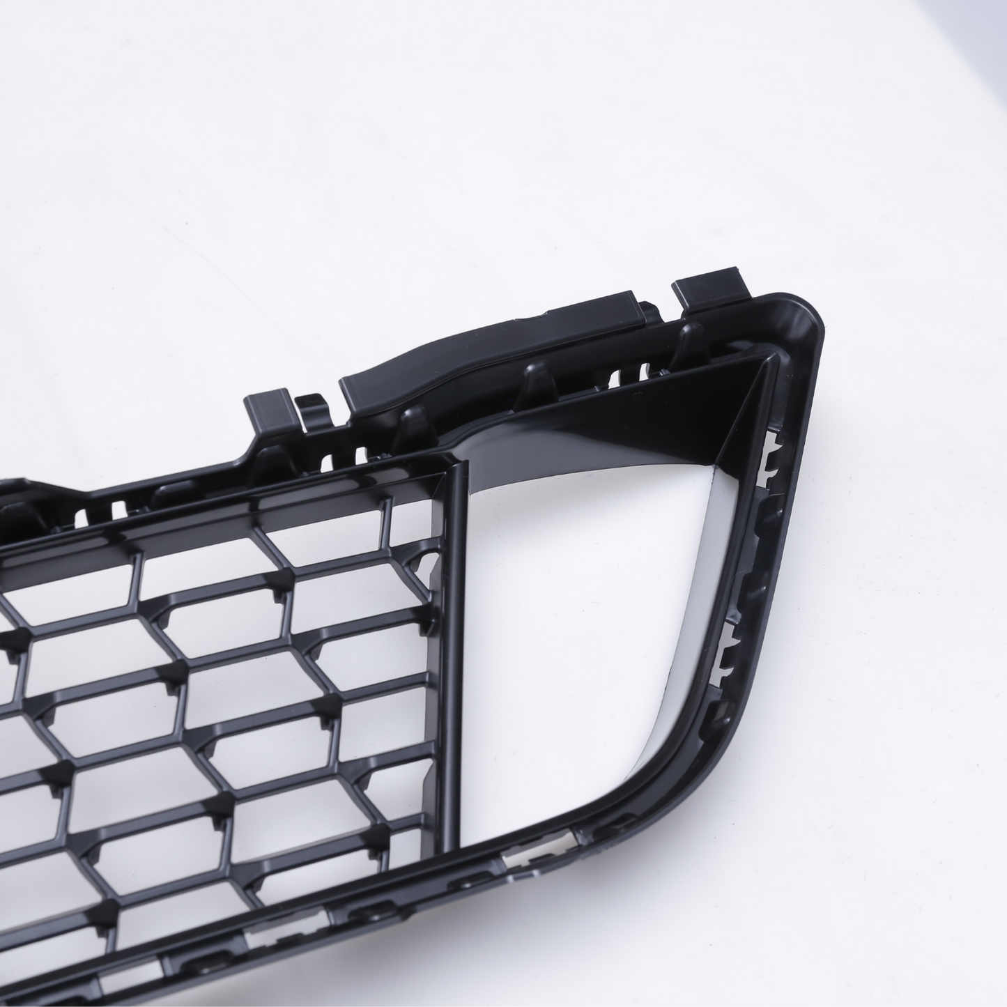 Front Center Bumper Grille Rs M Tech for BMW G30 Lci – 51118098664 51118747841