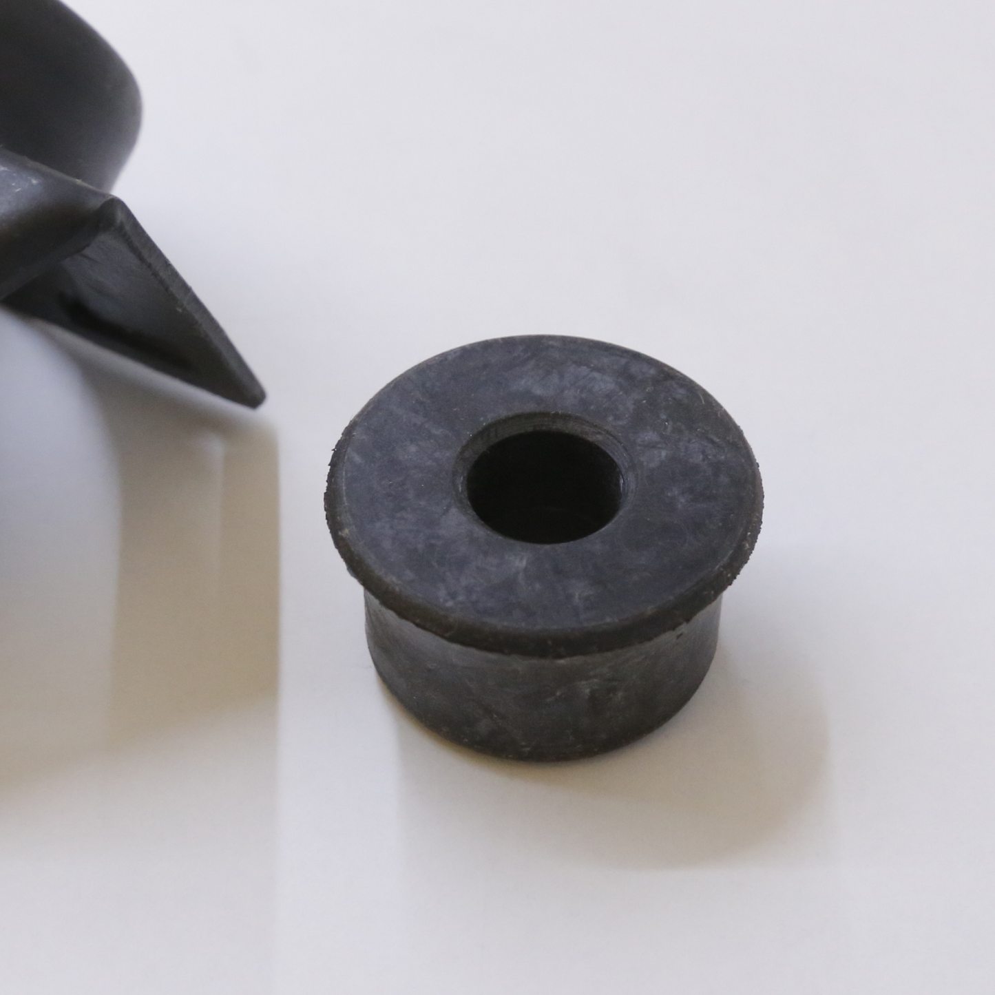 Manual Transmission Shift Bushing for E34 1987-1996 OEM 25111220707