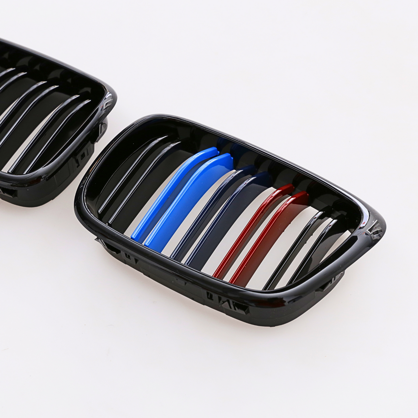 BMW E39 Gloss Black Double Slat M Color 1996-2003 Kidney Grille Grill Pair