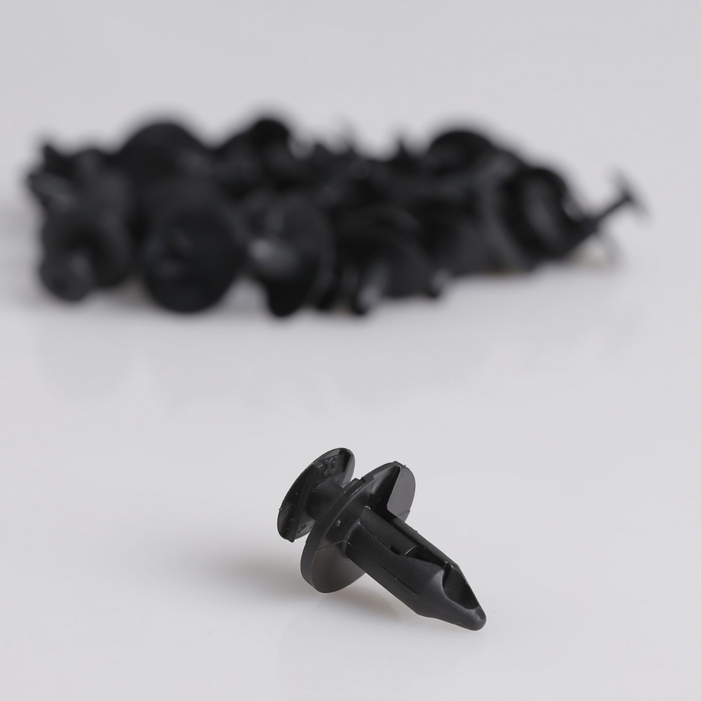 Push Type Retainer Clips 30x VW 7701049271 Renault Ford W704433 Chrysler 6503598