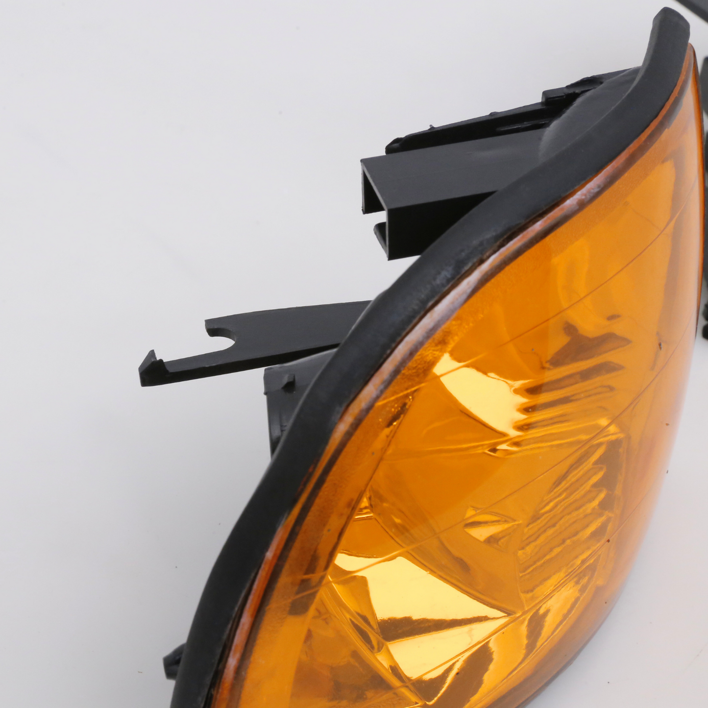 Turn Signal Left Crystal Yellow for BMW E38 1994-1998 A0381209L