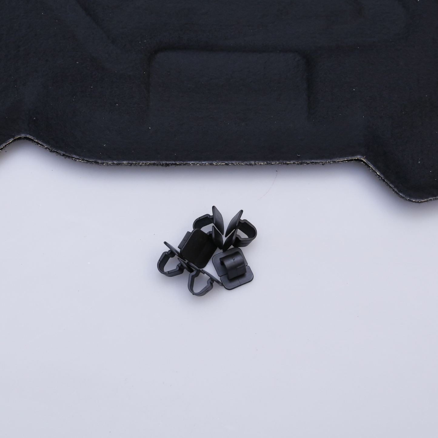 Hood Engine Insulator for Audi Q3 8u 2013-18 Sound Isolation Damping Cover Pad