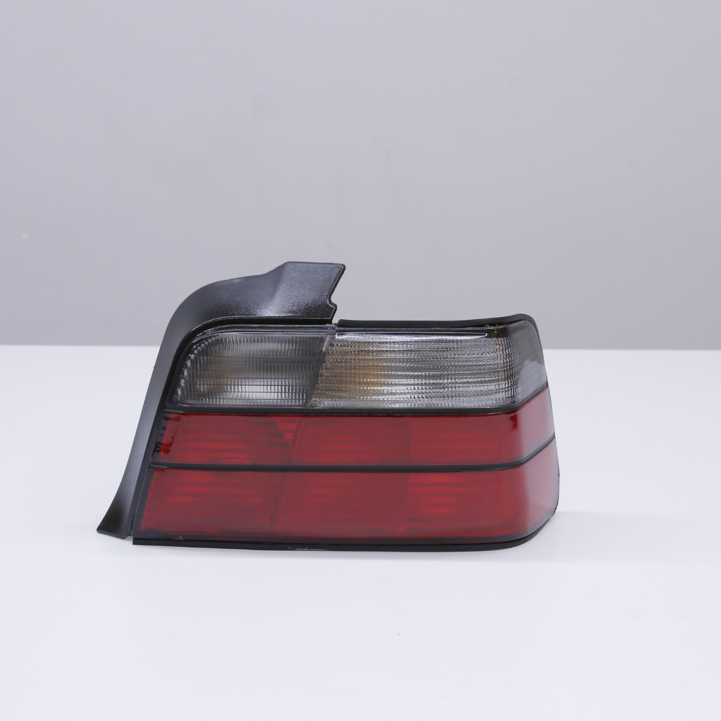 Rear Tail Light Set Smoke for BMW E36 Sedan 1991-1998 63219403099 63219403100