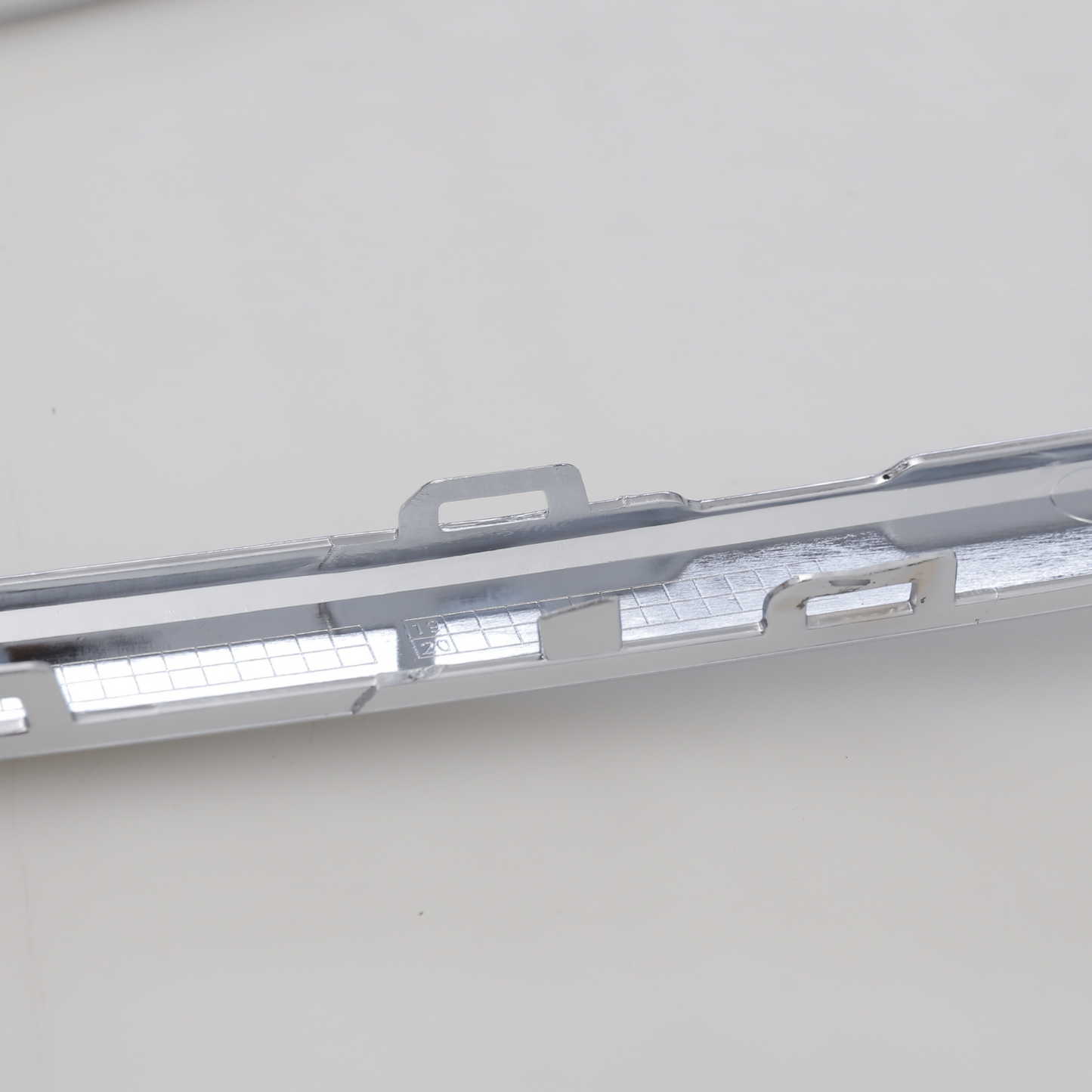 Rear Bumper Chrome Molding Set for VW Passat 2015- 3G0853841 3G0853842