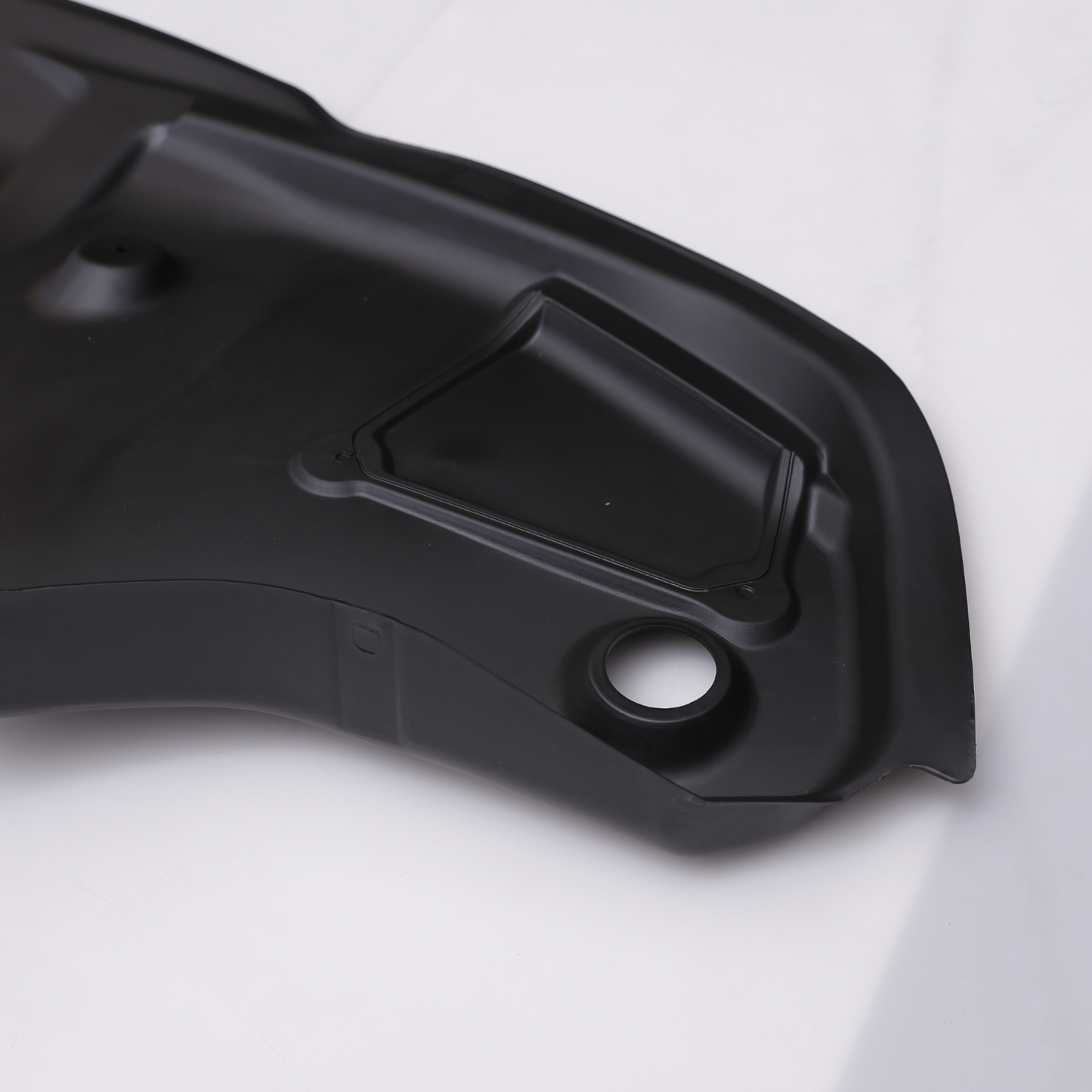 Mercedes Benz W211 Undertray Front Engine Splash Shield Belly Pan Protection