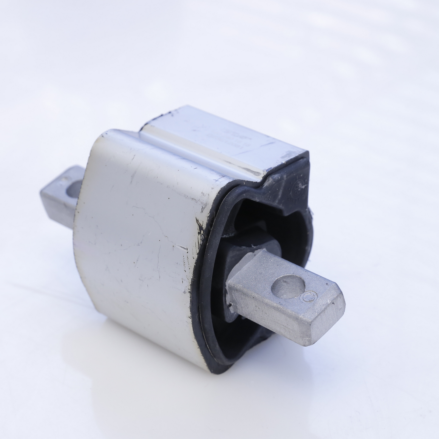 Transmission Mount for Mercedes W202 1993-2000 OEM 1402401818