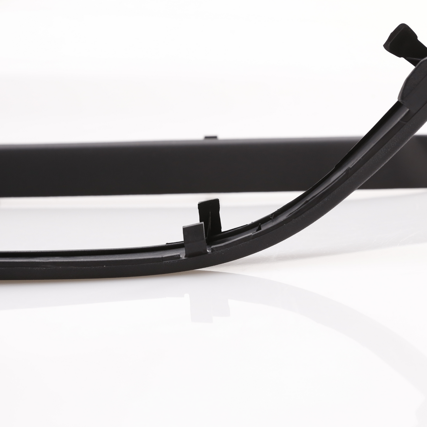 Rear Bumper Trim Strip for BMW E39 528i 1996-2001 5 Series Bumper Moulding Trims