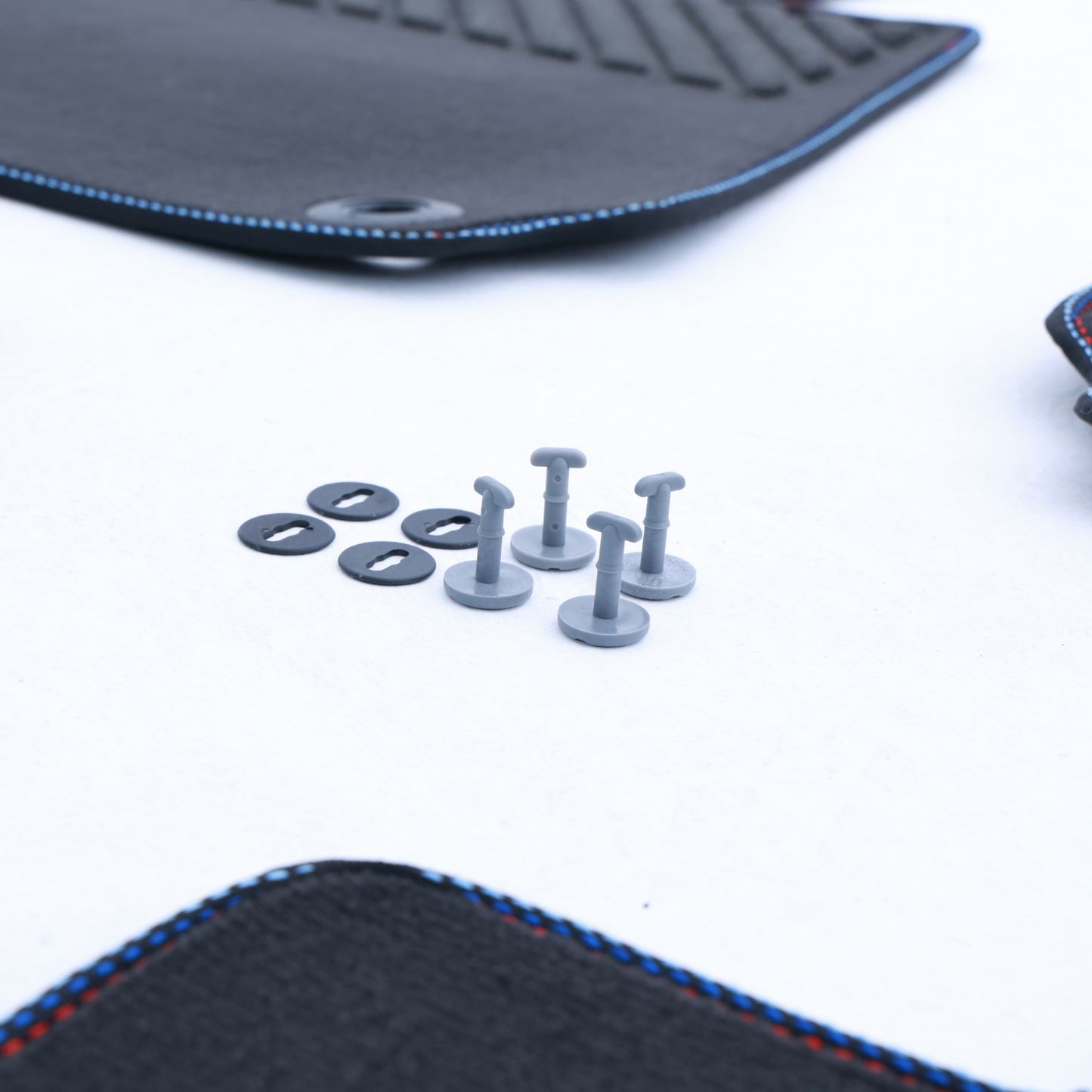 Carpet Floor Mats Set for BMW E30 Sedan 1982-1994 4pcs Black Floor Liner